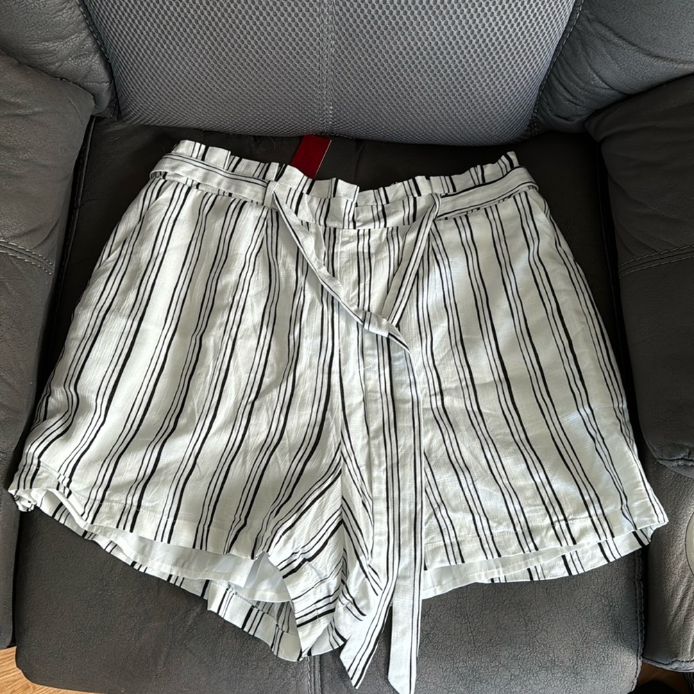 Jennifer Lopez Shorts